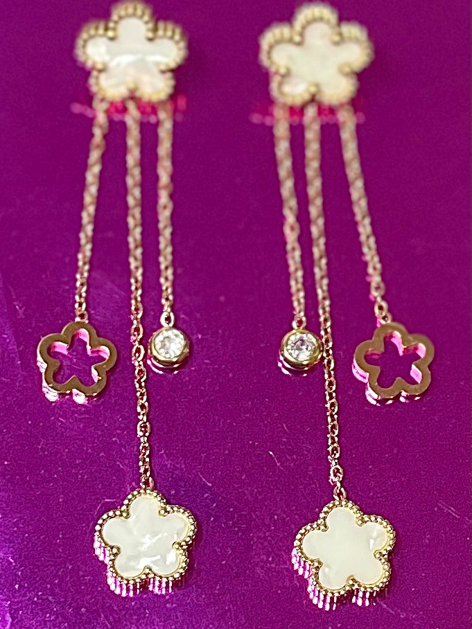Boucles d’oreilles trèfle, pendantes