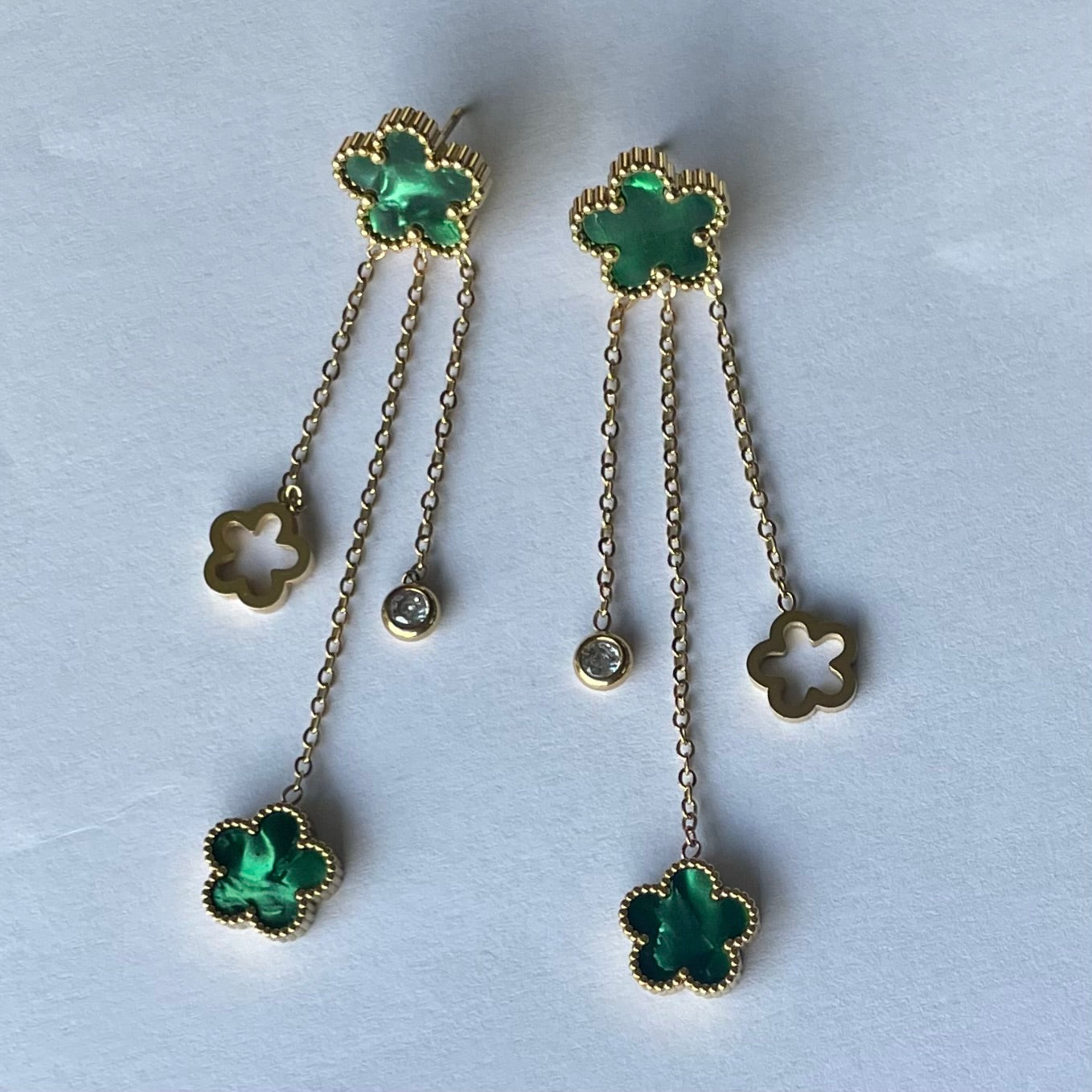 Boucles d’oreilles trèfle, pendantes