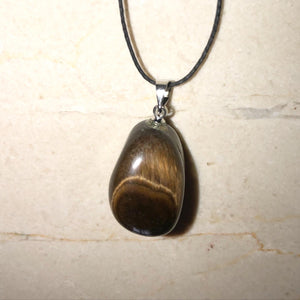 Pendentif pierre « oeil de tigre »