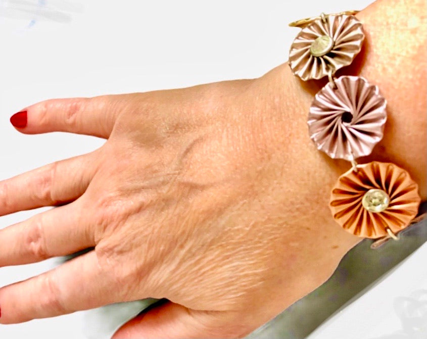 Bracelet « fleurs » et brillants