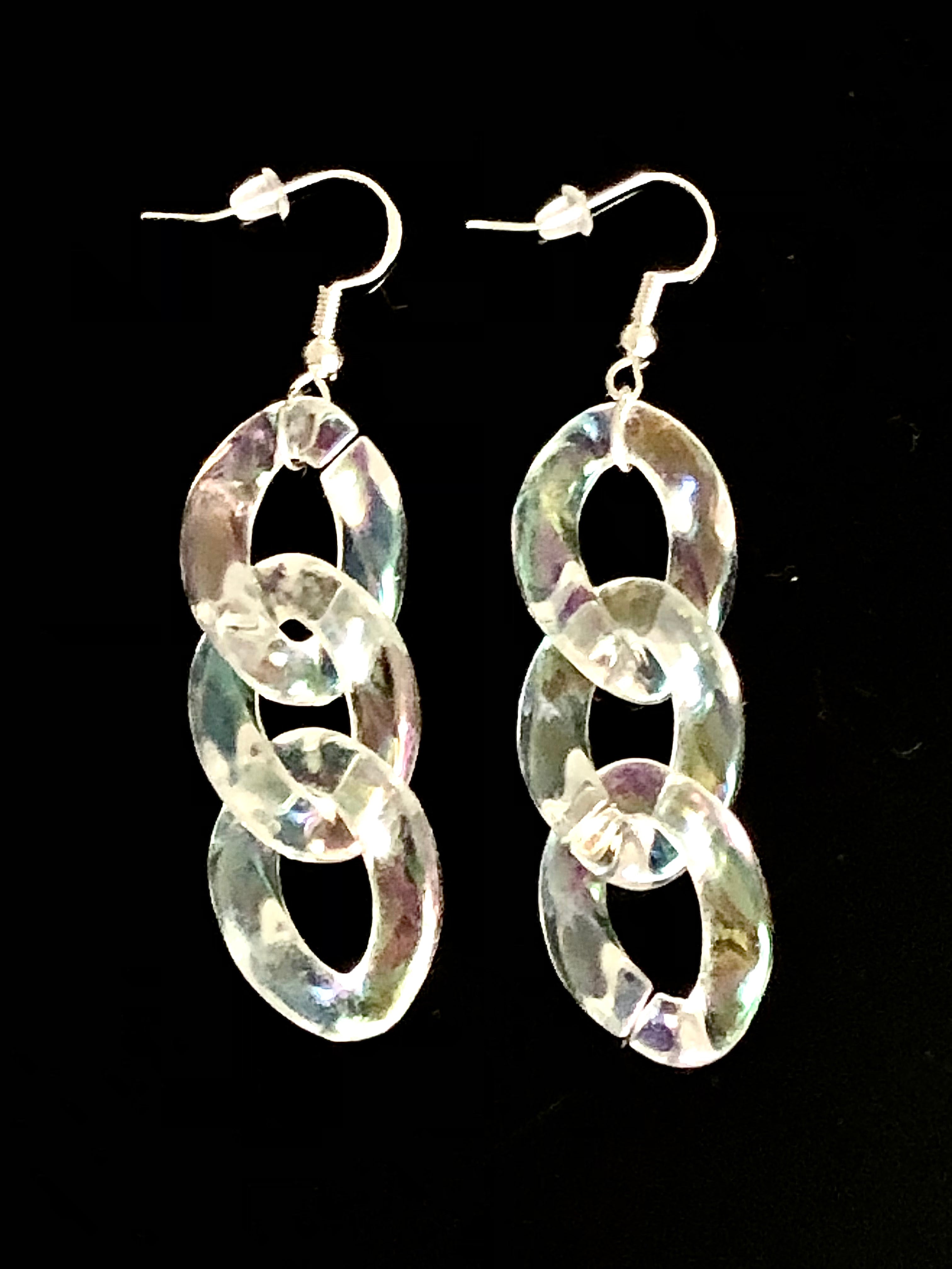 Boucles d’oreilles motif chaîne couleurs translucides, 3 maillons collection « Jade3 »