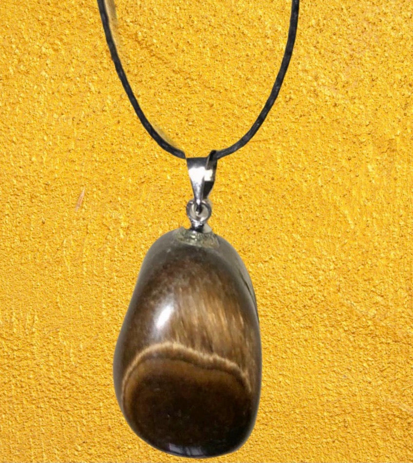 Pendentif pierre « oeil de tigre »
