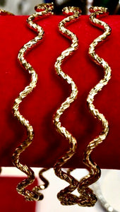 Bracelet plaqué or 3 joncs motif « Vagues »