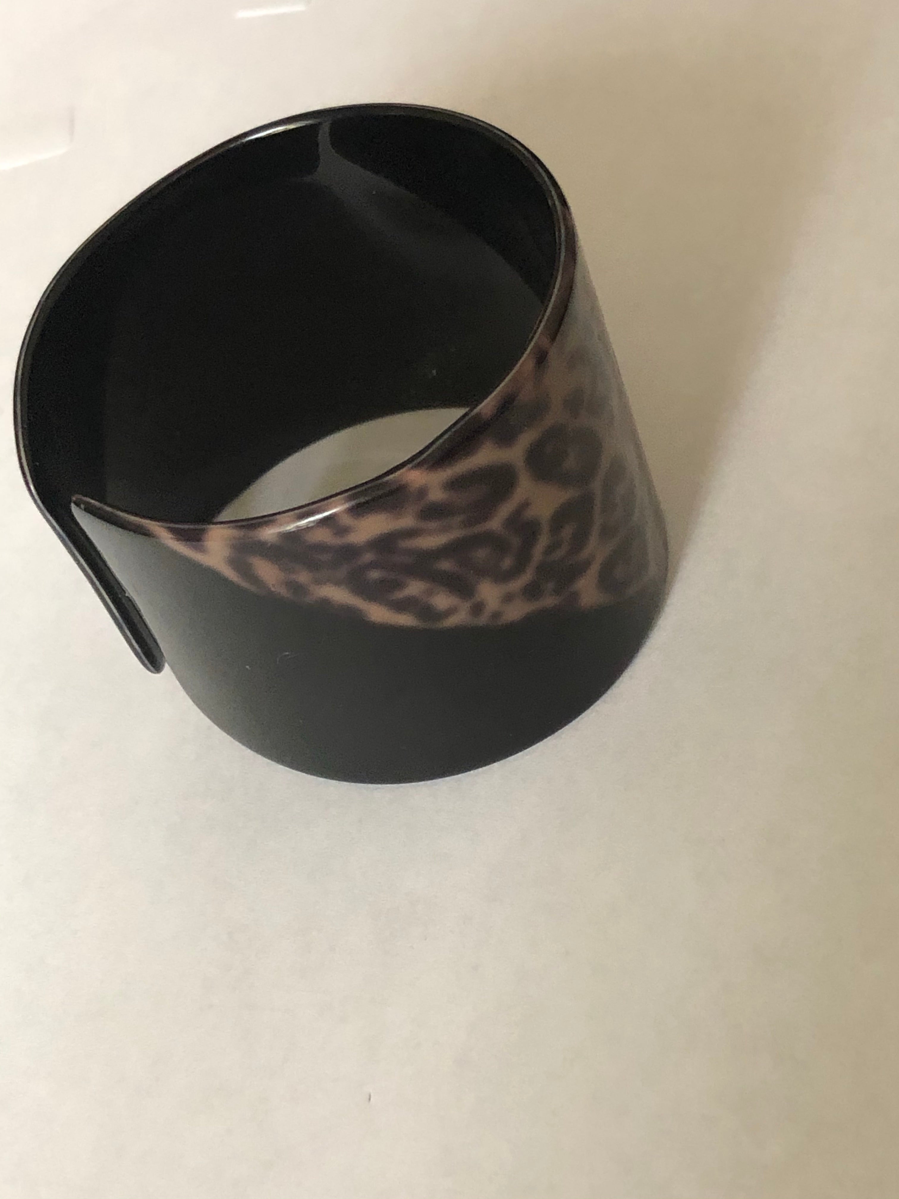 Bracelet-manchette motif «Léopard »