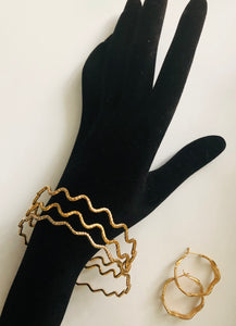 Bracelet plaqué or 3 joncs motif « Vagues »
