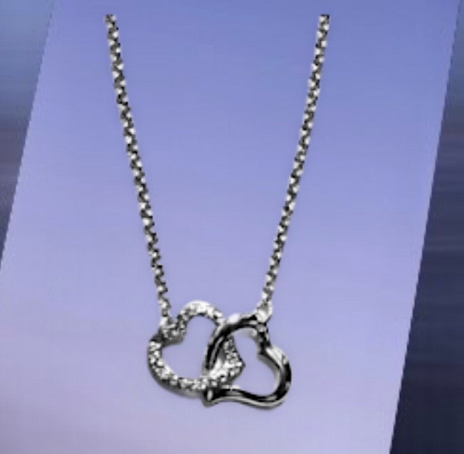 Pendentif plaqué or blanc « Coeurs enlacés « 