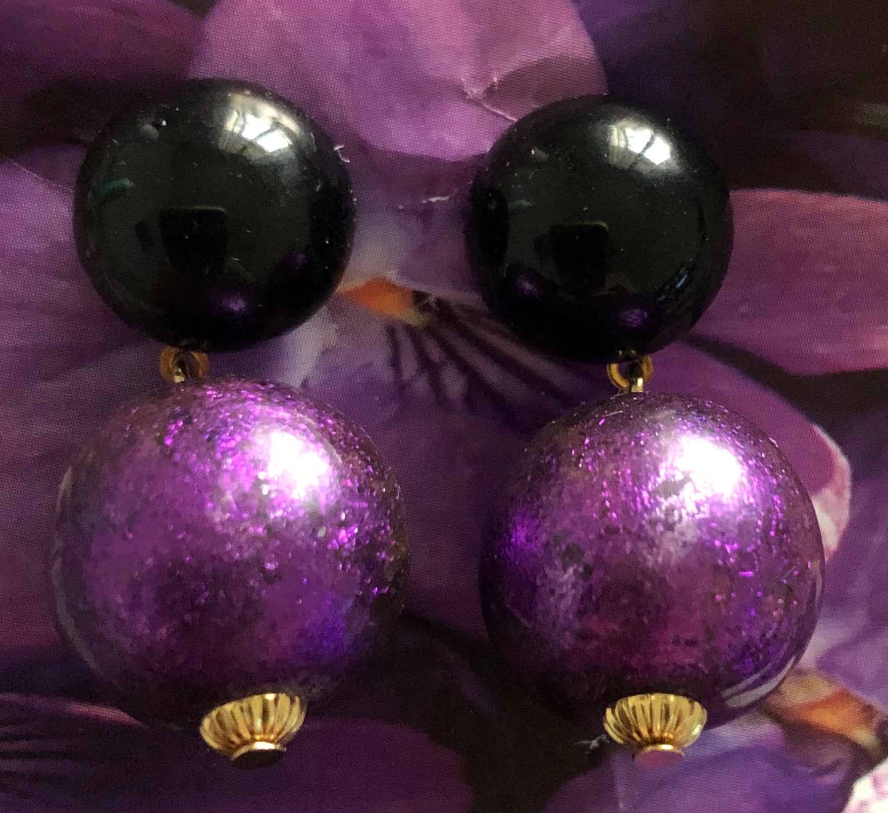 Boucles d’oreilles « Violettes irisées »