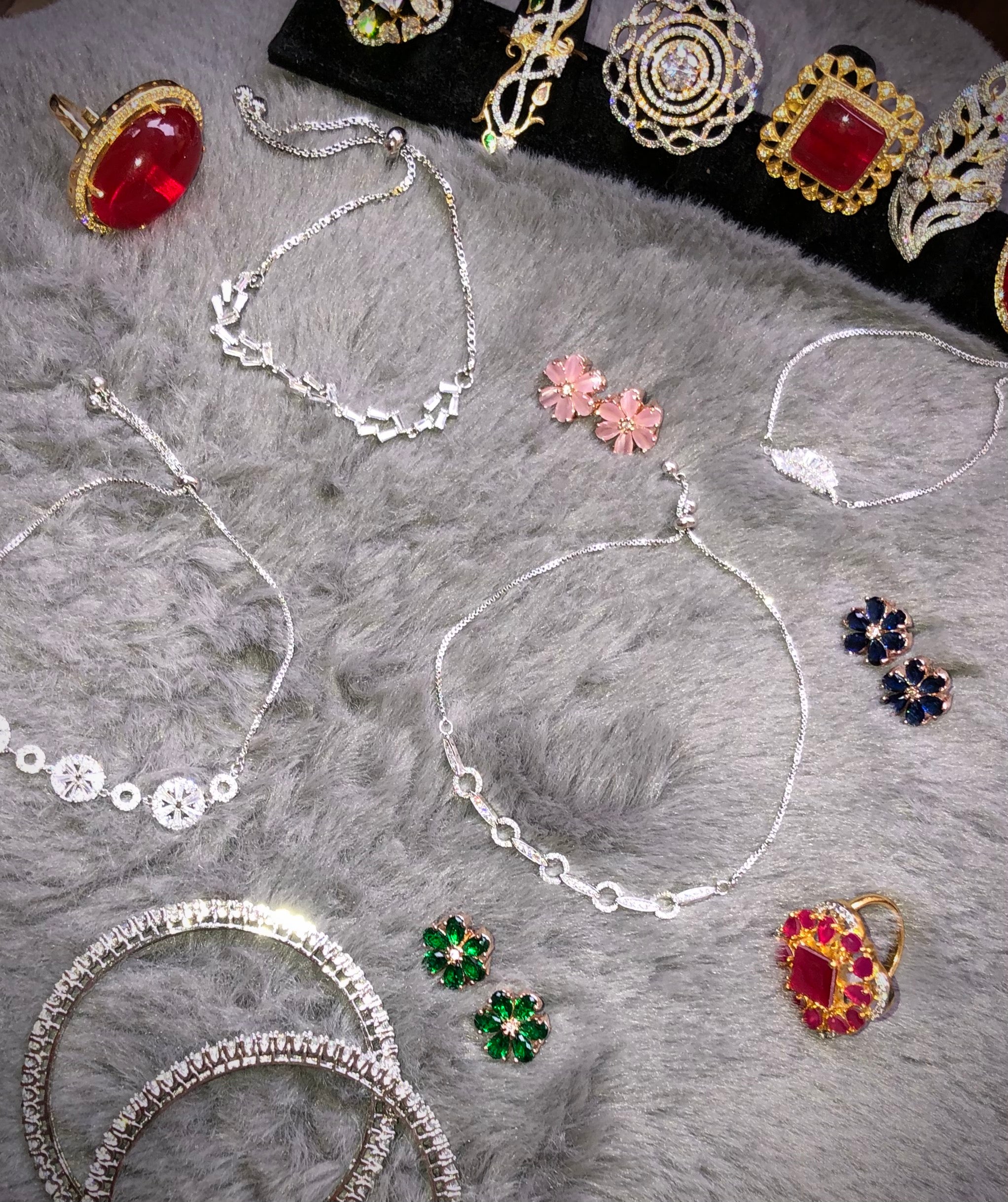 Bracelet plaqué or blanc et zirconiums