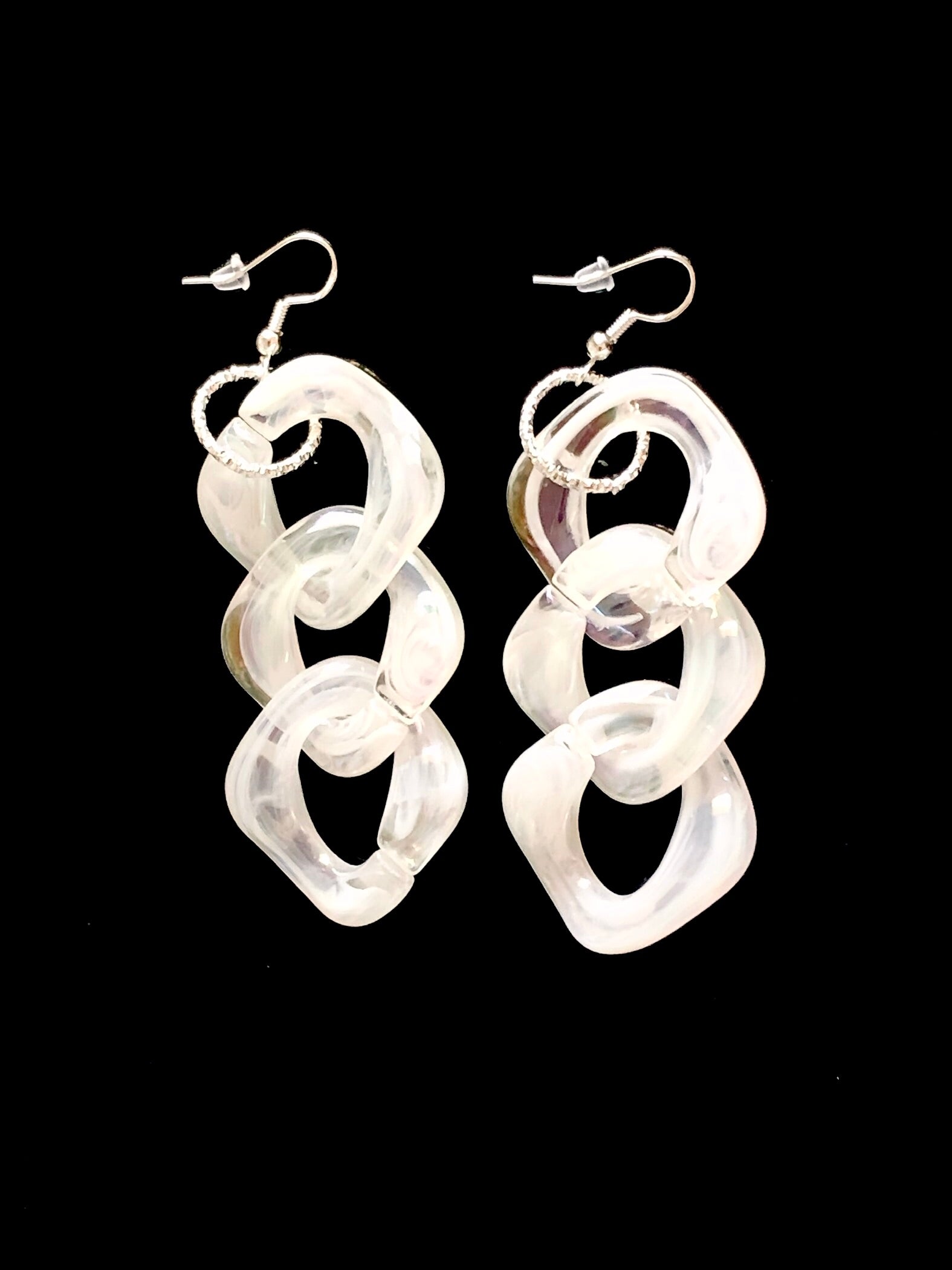 Boucles d’oreilles blanches « Alicia »