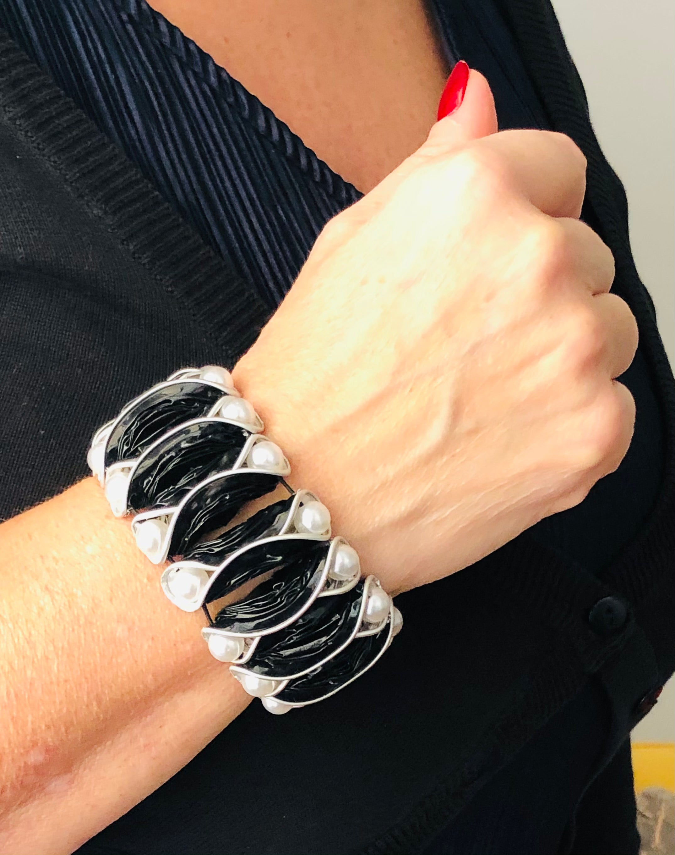 Bracelet manchette avec perles
