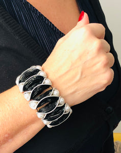 Bracelet manchette avec perles