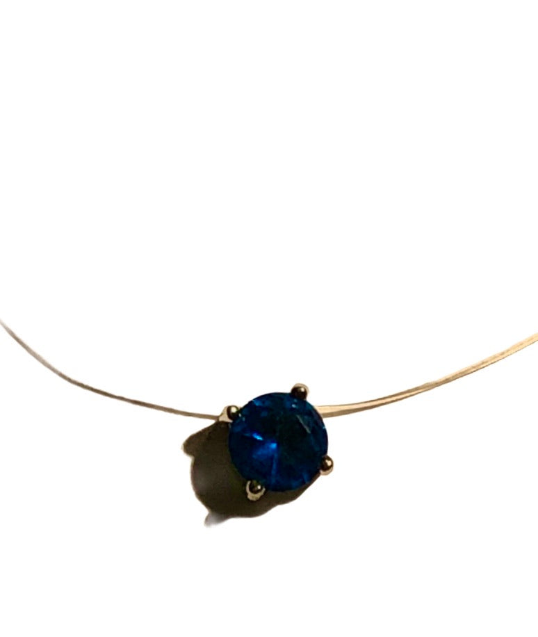 Pendentif 1 Brillant sur fil de nylon