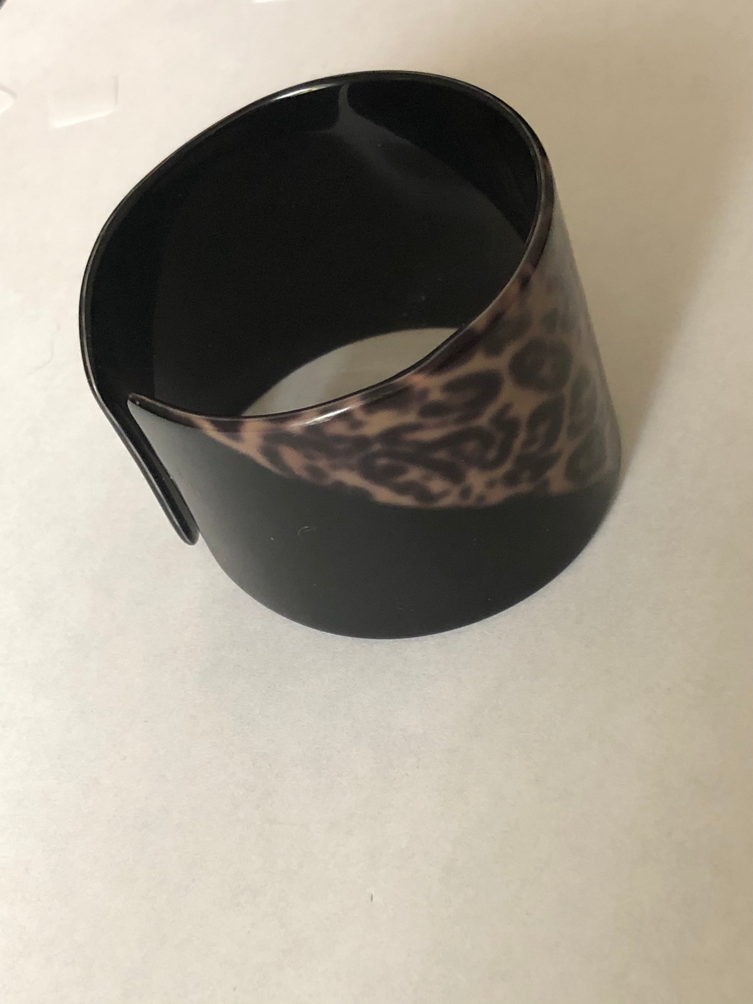 Bracelet-manchette motif «Léopard »