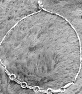 Bracelet plaqué or blanc et zirconiums