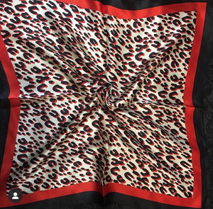 Foulard Carré en soie