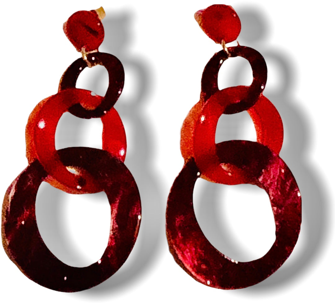 Boucles d’oreilles maillons rouges