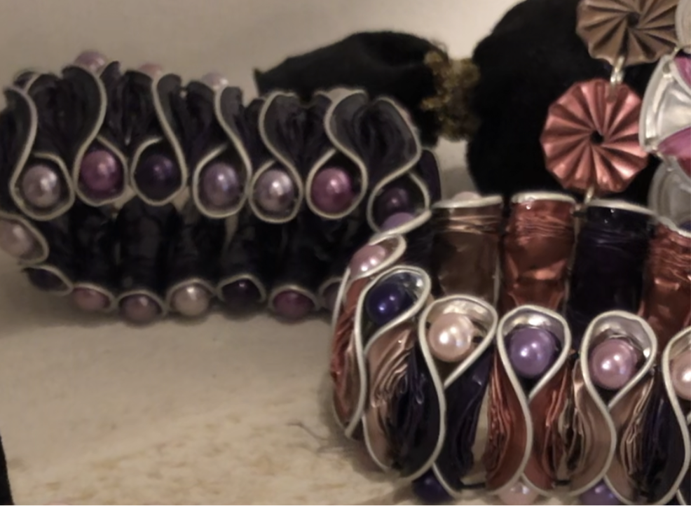 Bracelet manchette avec perles