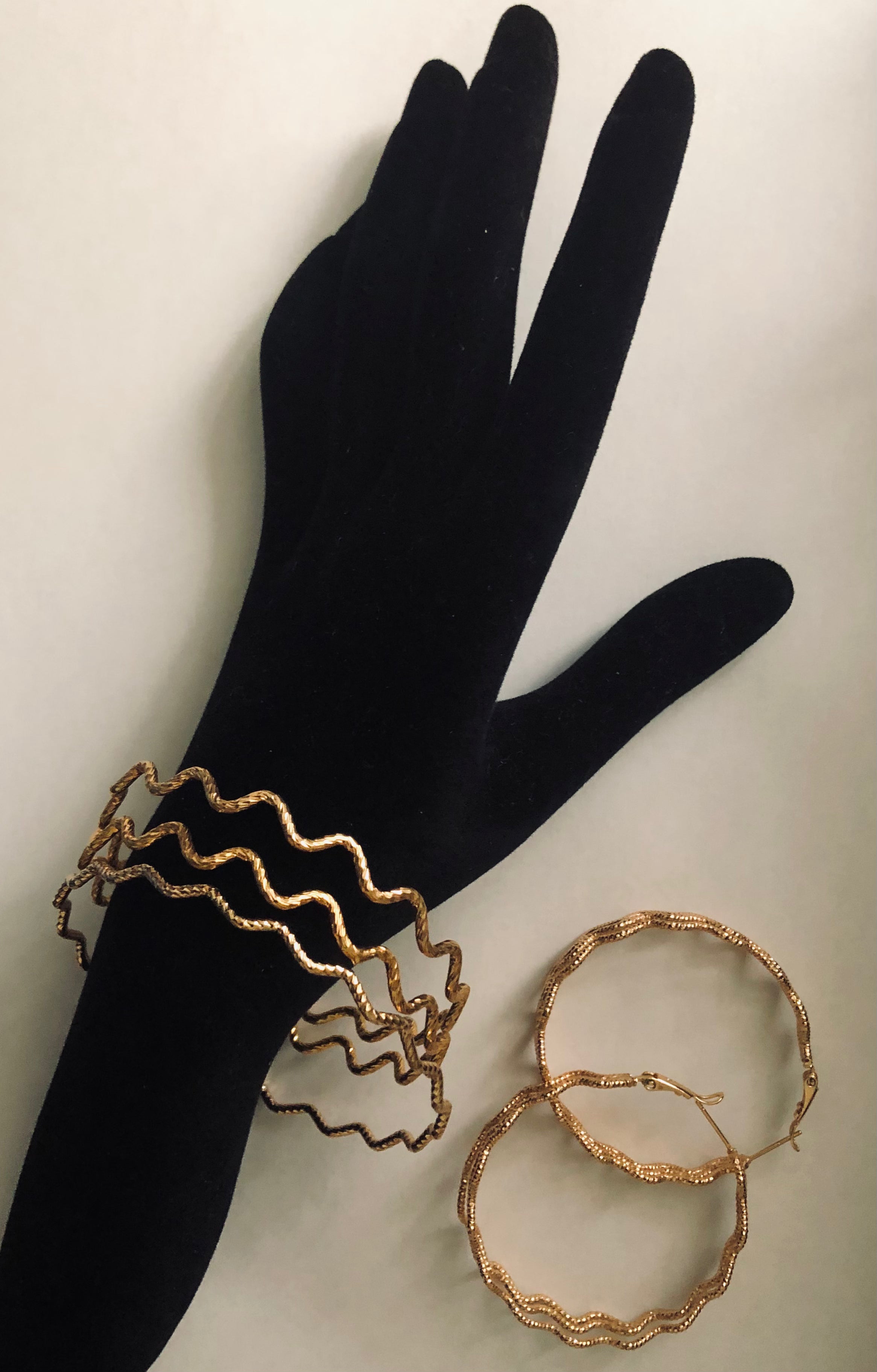 Bracelet plaqué or 3 joncs motif « Vagues »